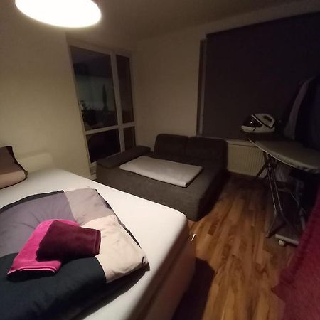 Tolle Private 2-Zimmer Wohnung Im Szene Bezirk Berlin-Friedrichshain Екстер'єр фото