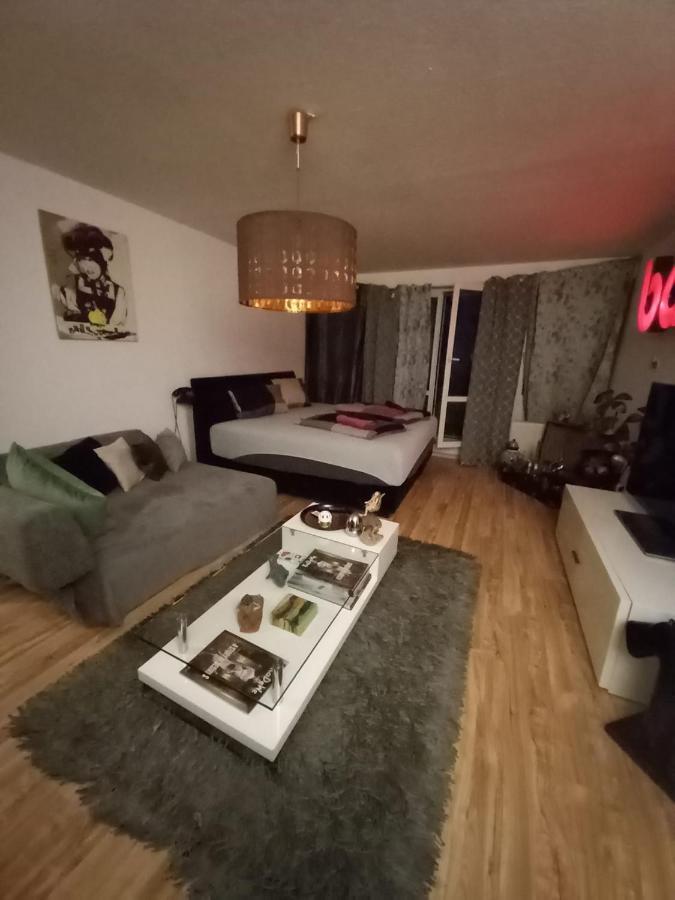 Tolle Private 2-Zimmer Wohnung Im Szene Bezirk Berlin-Friedrichshain Екстер'єр фото