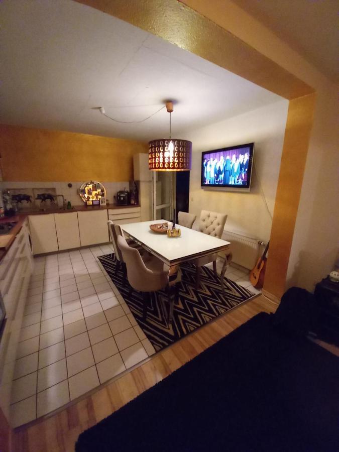 Tolle Private 2-Zimmer Wohnung Im Szene Bezirk Berlin-Friedrichshain Екстер'єр фото